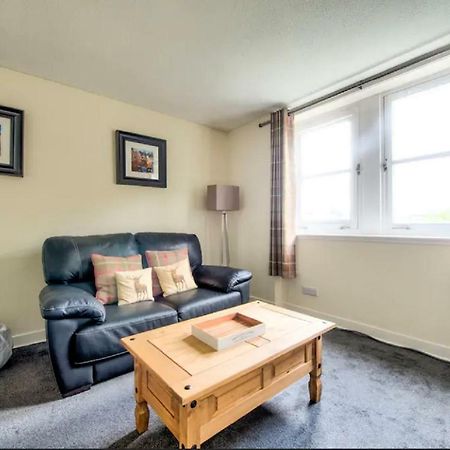 Charming 1 Bed Apartment With Castle View Edimburgo Exterior foto