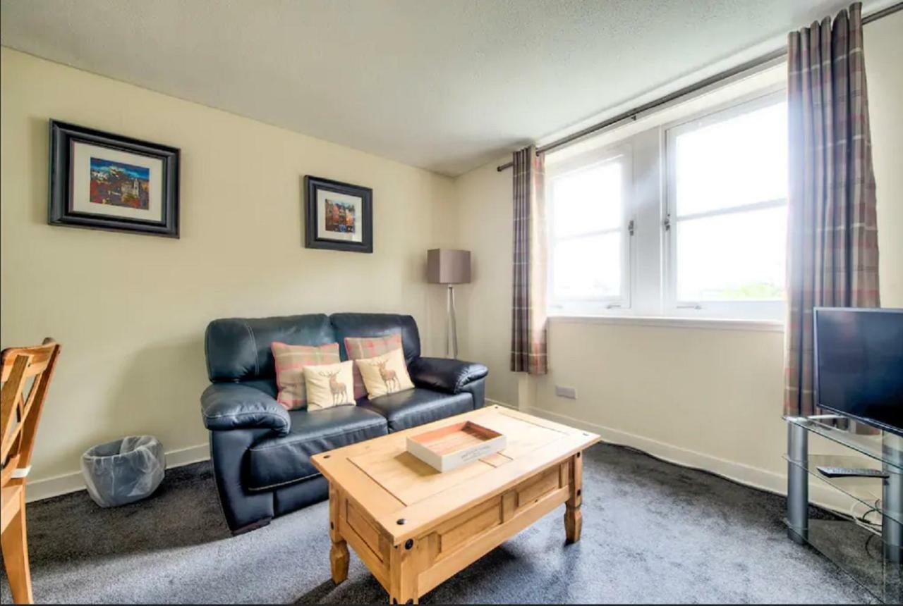 Charming 1 Bed Apartment With Castle View Edimburgo Exterior foto